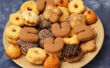 老鼠吃饼干教案7篇