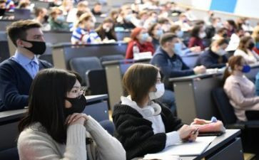 大学里的人演讲稿6篇
