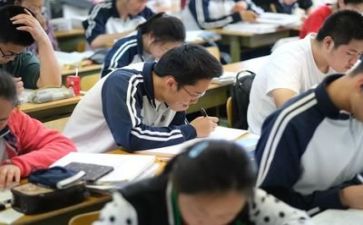 高考日演讲稿6篇