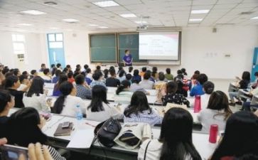 个人体育教师总结7篇