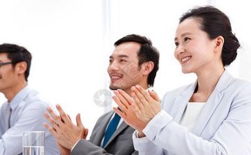 医院领导辞职报告8篇
