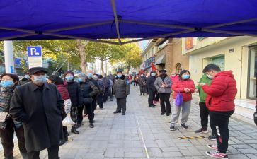 我会排队了小班教案7篇