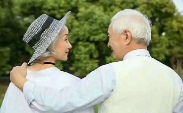 与诗相伴作文600字作文6篇