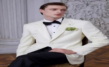 婚礼现场新郎父亲讲话稿6篇