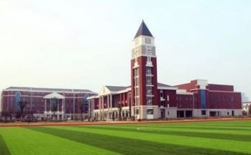 学校年度述职报告6篇