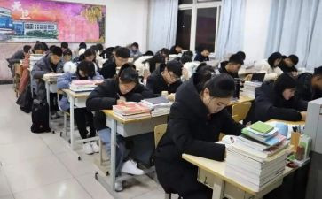 医学生在校自我鉴定模板5篇