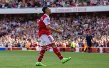 幼儿园大班足球教案7篇